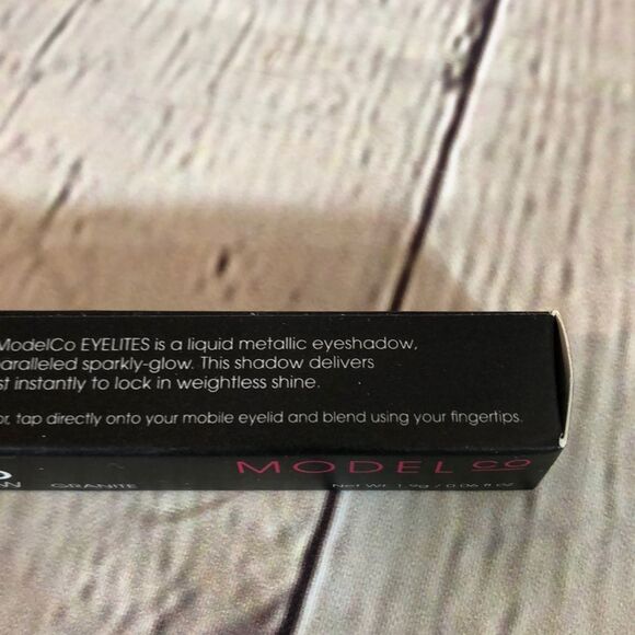 Model Co Eyelites Metallic Eyeshadow Granite New in Box - Picture 9 of 10